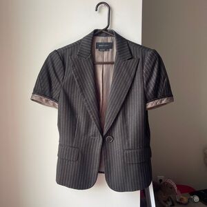 BCBGMaxAzaria Brown Pinstripe Short Sleeve Blazer Jacket Small